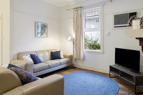 Spacious & Relaxed 4 Bed House - Pets Welcome - Accommodation Resorts 2