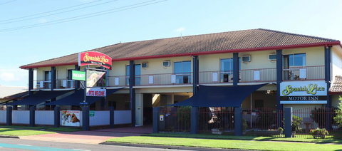 Spanish Lace Motor Inn - Accommodation Resorts 3