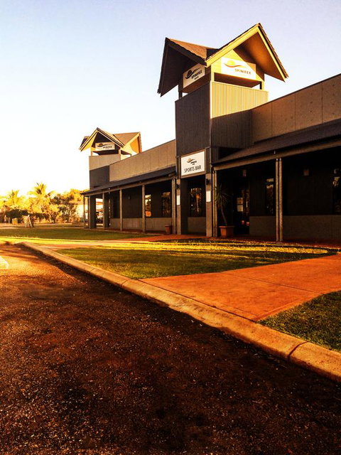 Spinifex Hotel - Accommodation Resorts 3