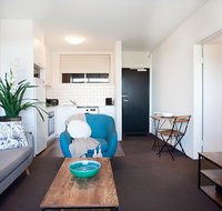 Sprawling City Views and Balcony in Cosy Apartment - Accommodation Resorts