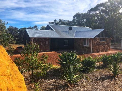 Standing Stone House - Accommodation Resorts 0