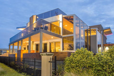 Starhaven Retreat - Accommodation Resorts 0