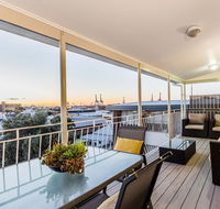 Stirling Apartments - The Penthouse - Accommodation Resorts