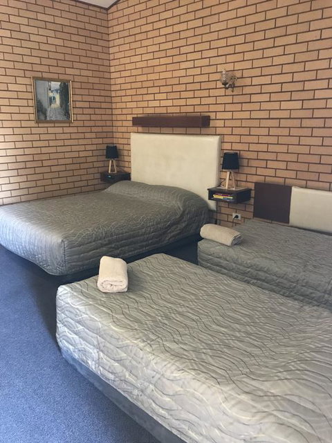 Stockman Motor Inn - Accommodation Resorts 1