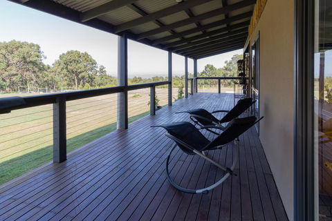 Studio 165 Hidden Gem On 50 Acres With Bay Views - Accommodation Resorts 0