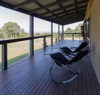 Studio 165 Hidden Gem on 50 acres with bay views - Accommodation Resorts
