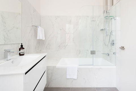 STUNNING SYDNEY HOME 10 - Accommodation Resorts 3