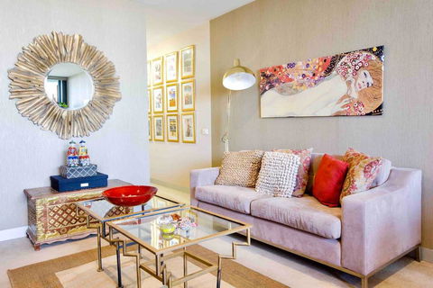 Stylish 1 Bedroom Apartment Amazing City Views - Accommodation Resorts 0