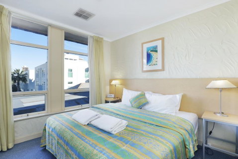 Stylish Comfortable 2 Bdrm Glenelg North - Accommodation Resorts 3