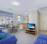 Stylish Comfortable 2 bdrm Glenelg North - Accommodation Resorts
