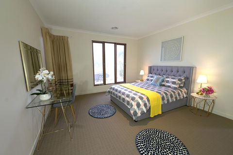 Stylish Luxe House For Big Group Near Shopping Center - Accommodation Resorts 1