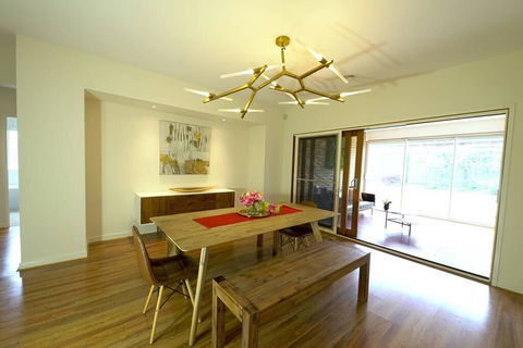 Stylish Luxe House For Big Group Near Shopping Center - Accommodation Resorts 3