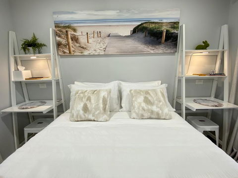 STYLISH UNIT - CLOSE TO DREAMWORLD - Accommodation Resorts 2