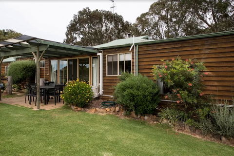 Sunflowers Animal Farm & Farmstay - Accommodation Resorts 1