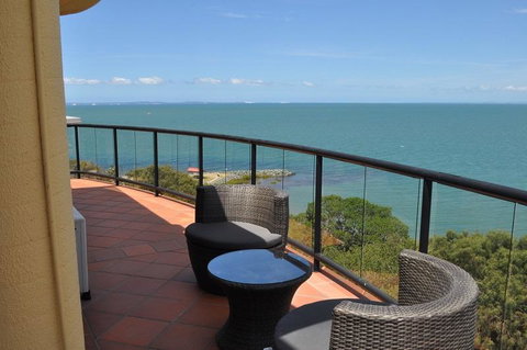 Sunset Sails Redcliffe - Accommodation Resorts 1