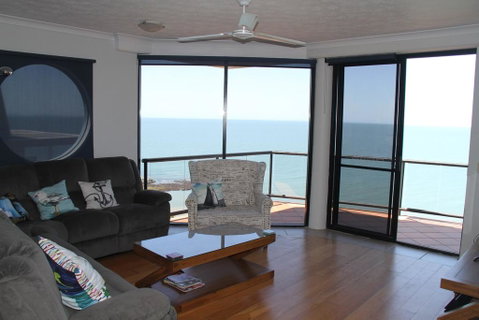 Sunset Sails Redcliffe - Accommodation Resorts 3