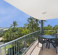 Sunshine Cove across the road from the beach - Accommodation Resorts