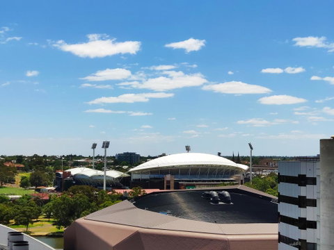 Super Luxurious Apartment On North Terrace - Accommodation Resorts 1