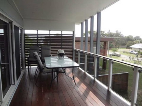 Surfmist - Accommodation Resorts 2