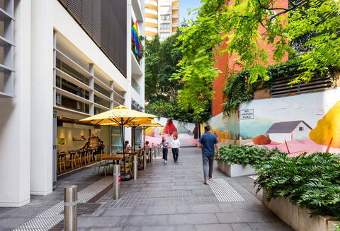 Sydney 1 Bed Modern Self Contained Apartment (402ALB) - Accommodation Resorts 1