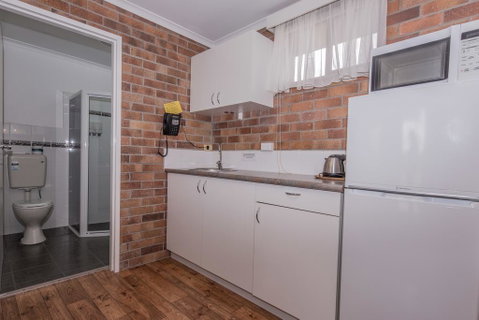 Tally Ho Motor Inn - Accommodation Resorts 2