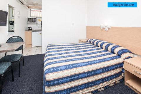 Tally Ho Motor Inn - Accommodation Resorts 1