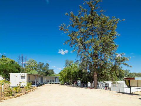 Taroom Caravan & Tourist Park - Accommodation Resorts 3
