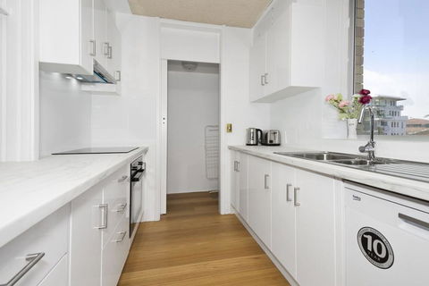 Tasman Towers - Unit 13 - Accommodation Resorts 2