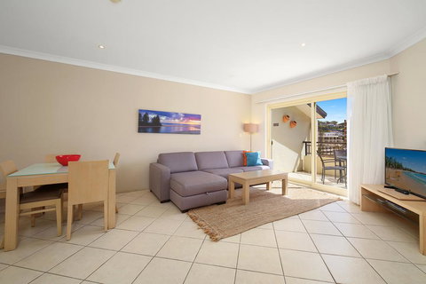 Terrigal Sails Serviced Apartments - Accommodation Resorts 1