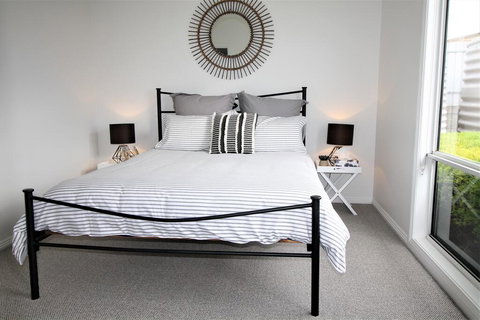 The Beach House - Point Turton - Accommodation Resorts 3