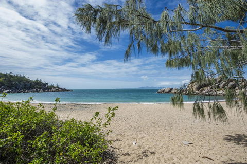 The Beach House At Arthur Bay - Accommodation Resorts 1