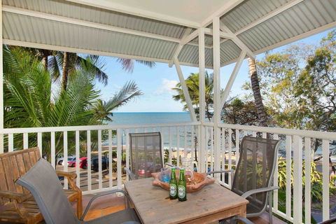 The Beach Shack 3BR Waterfront Resort, Own WIFI - Accommodation Resorts 0