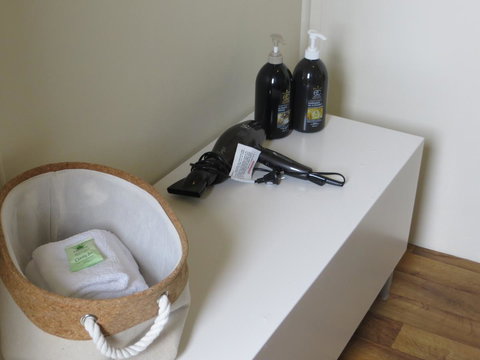 The Cabin 96 - Accommodation Resorts 17