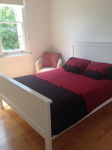 Hobart Colonial Apartment - Accommodation Resorts 13