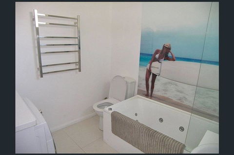Hobart Colonial Apartment - Accommodation Resorts 8