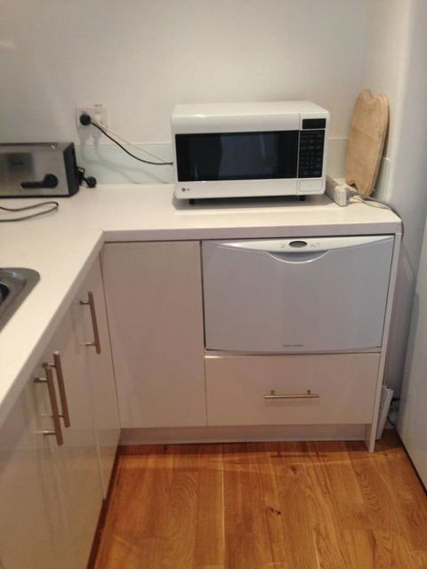 Hobart Colonial Apartment - Accommodation Resorts 3