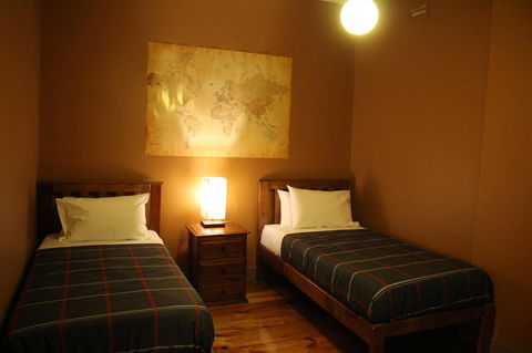 The Tasmanian Inn - Accommodation Resorts 10