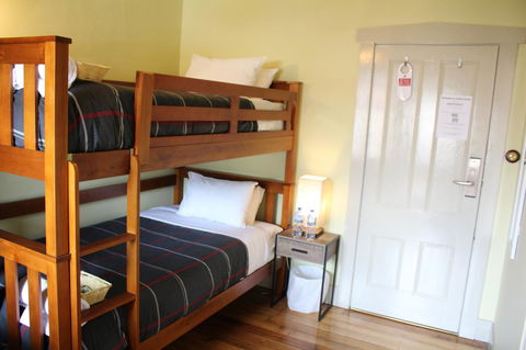 The Tasmanian Inn - Accommodation Resorts 23