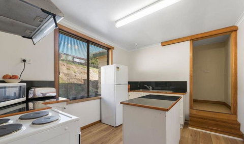 Return To Sender Lodge - Accommodation Resorts 7