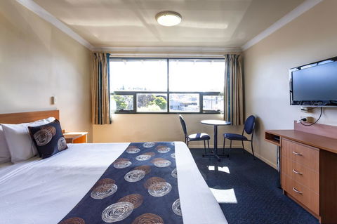 Black Buffalo - Accommodation Resorts 7
