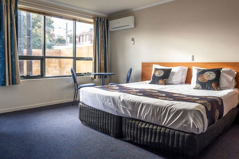 Black Buffalo - Accommodation Resorts 8
