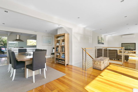 Front Beach House - Accommodation Resorts 15