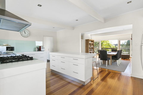 Front Beach House - Accommodation Resorts 3