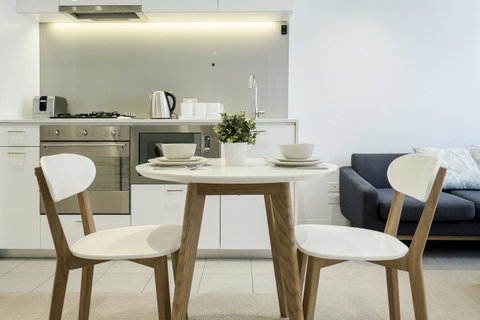Mono Apartments On Franklin Street - Accommodation Resorts 12