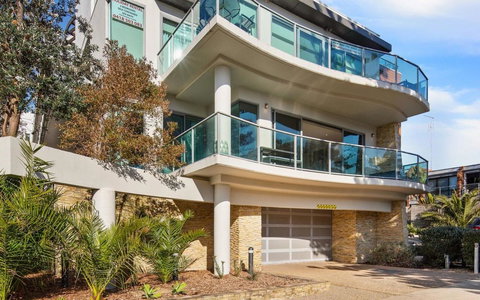 130 At The Waves - Accommodation Resorts 25