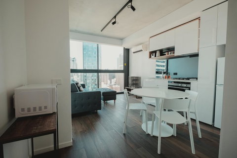 Mono Apartments On La Trobe Street - Accommodation Resorts 1