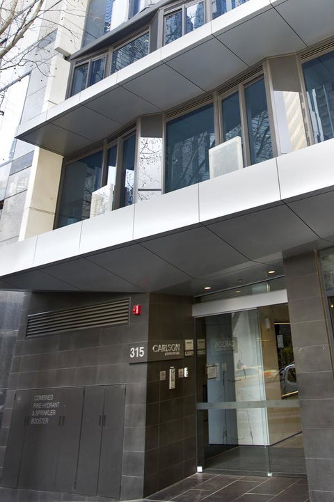 Mono Apartments On La Trobe Street - Accommodation Resorts 13