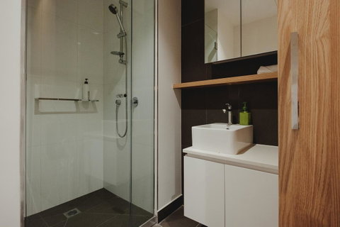 Mono Apartments On La Trobe Street - Accommodation Resorts 4