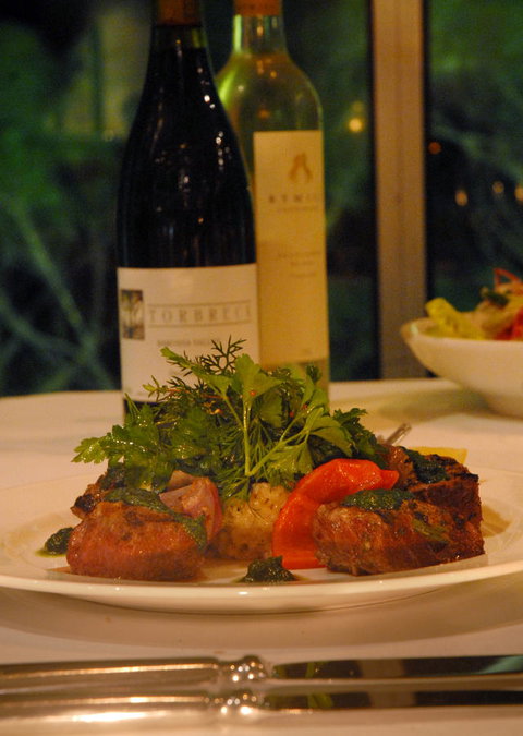 Chris\'s Beacon Point Restaurant & Villas - Accommodation Resorts 13