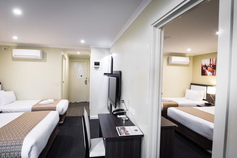 Best Western Melbourne Airport - Accommodation Resorts 18